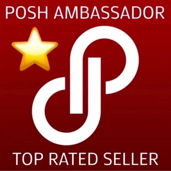 Audrey Hepburn Enameled Pin NEW - Picture 6 of 7